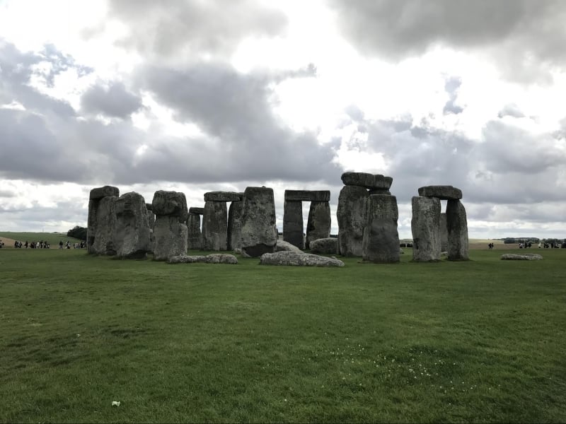 places to visit in the uk: stonehenge