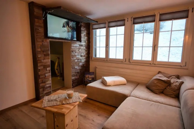 A luxurious getaway Airbnb in Grindelwald, Switzerland