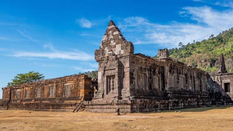 vat phou temple complex