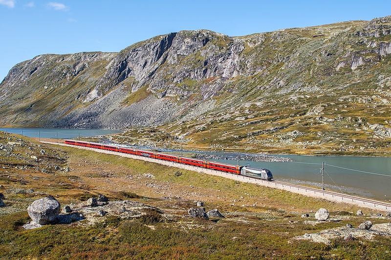 16 Impressive Train Routes in the World for 2020 and Beyond