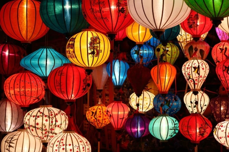night markets in asia