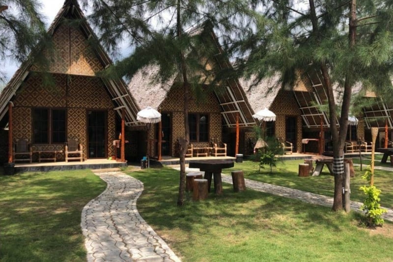 Madu Tiga Beach & Resort