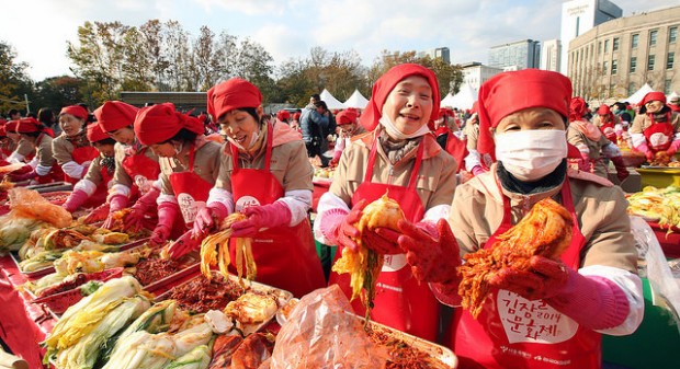 kimchi making