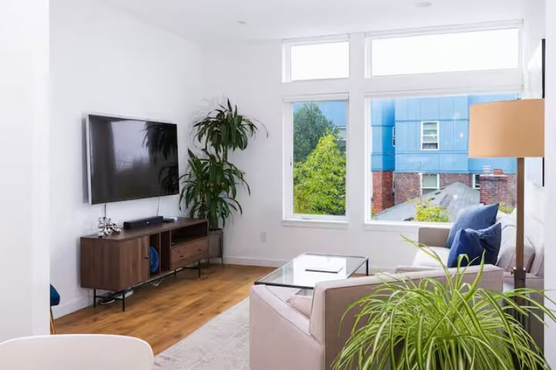 townhouse Airbnbs in Seattle