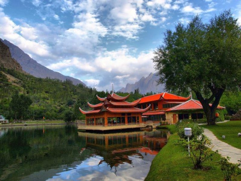 things to do in gilgit-baltistan region