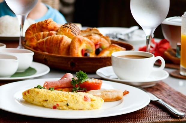 $1 Breakfast Deal at Singapore Marriott Tang Plaza Hotel