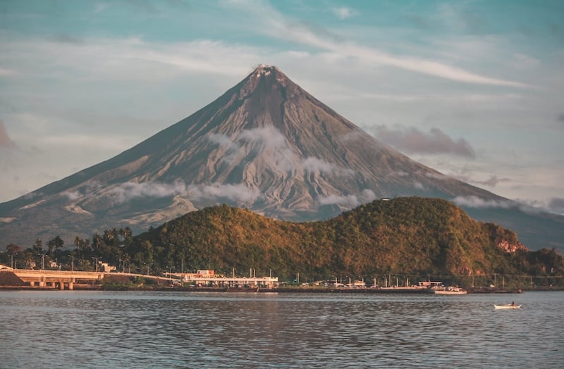 tourist spot in bacacay albay