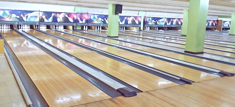 Supwerbowl bowling alley Makati Cinema Square