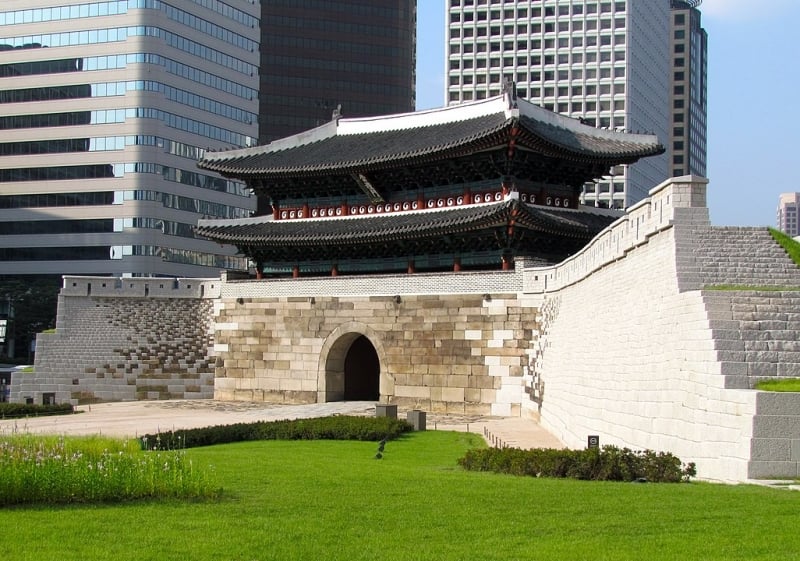 Namdaemun Gate fortress of korea 