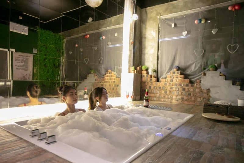 family thai spa couple bath