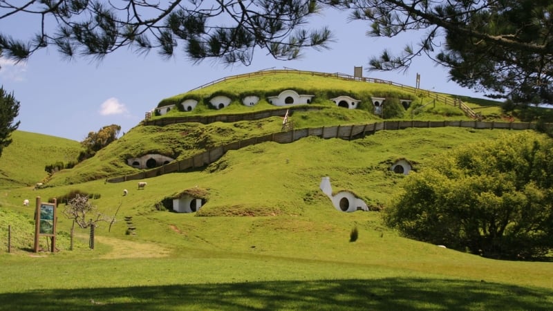 hobbiton new zealand lord of the rings the hobbit