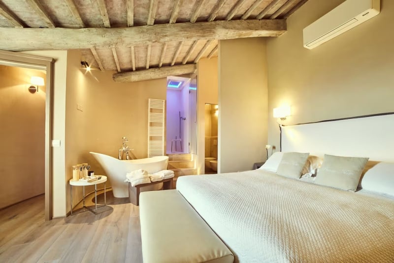 Airbnb in Tuscany 
