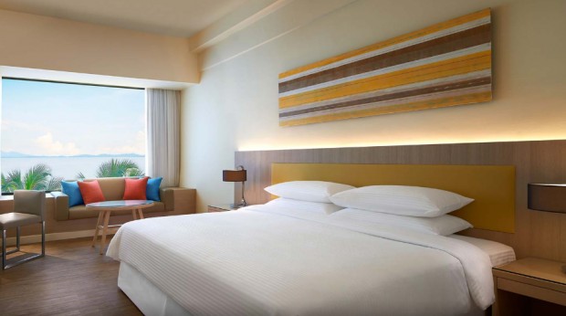 Family Holiday with 25% Savings on 2nd Room at Four Points by Sheraton
