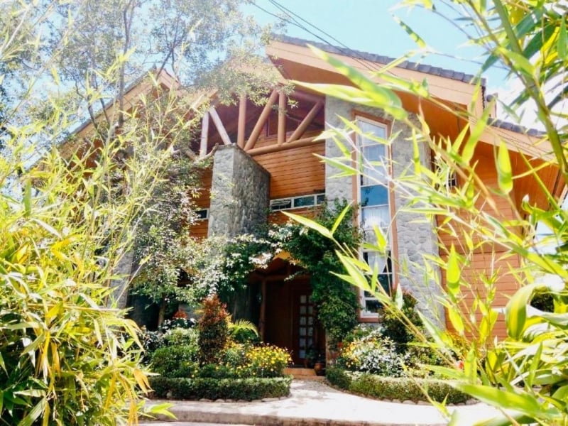 Forest Log Cabin in Baguio