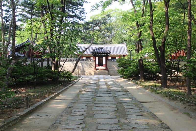 royal shrine