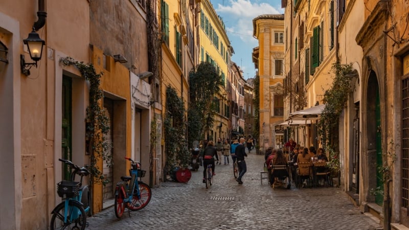 trastevere neighbourhood in rome