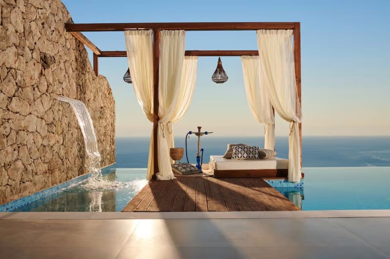 luxurious Airbnb stays in Zakynthos