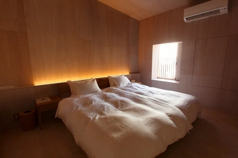 modern machiya home bedroom where to stay in kyoto