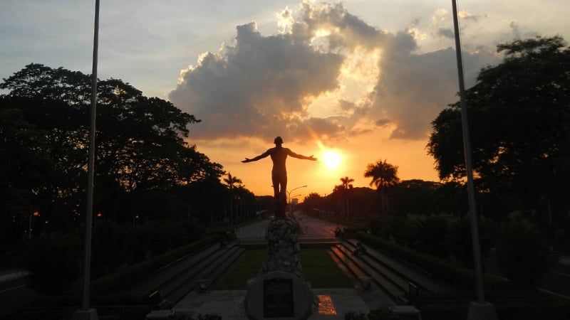 oblation statue in the university of the philippines