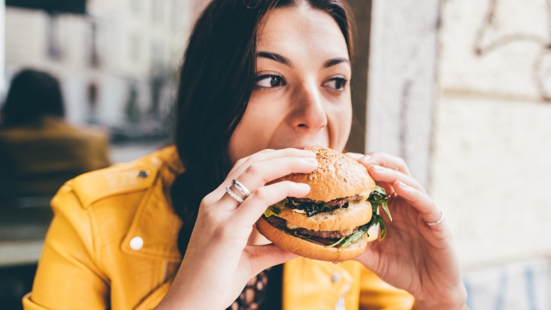 woman makan her food