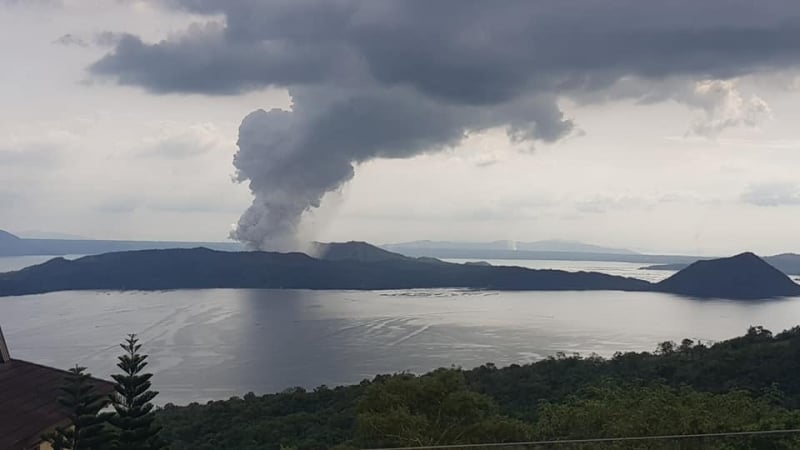 taal volcano eruption