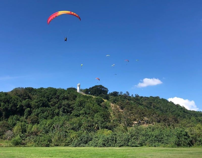 outdoor activities in selangor - paragliding 