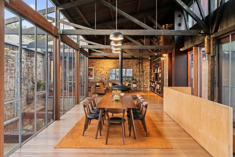 dining area in sydney airbnb