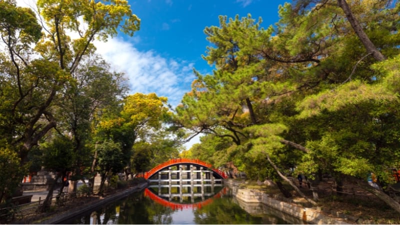 sumiyoshi taisha shrine osaka japan