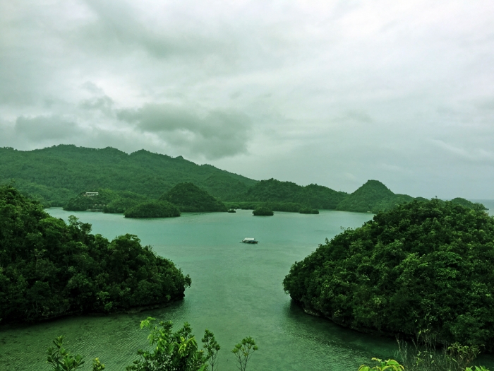 tinagong dagat negros occidental