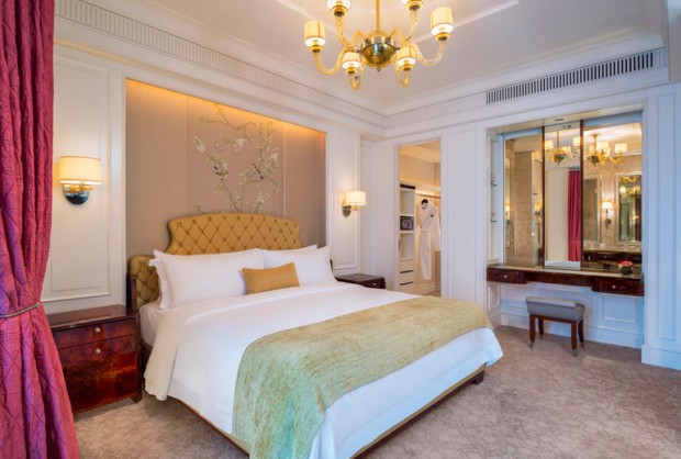 Hot Escapes, Your Holiday: Enjoy 15% Off at St. Regis Singapore