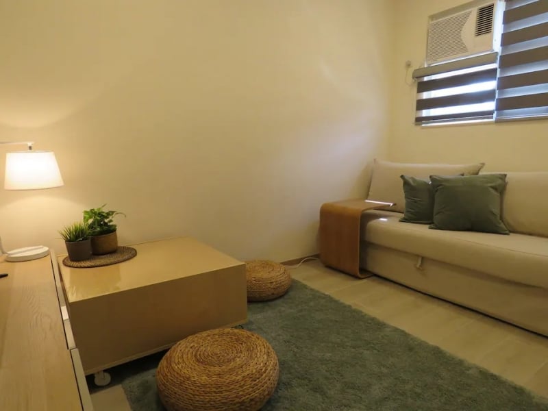 living room airbnb hong kong