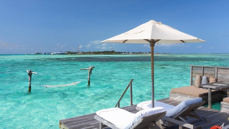 crusoe villa in the maldives