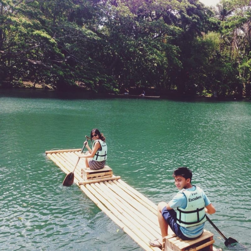 travel guide villa escudero