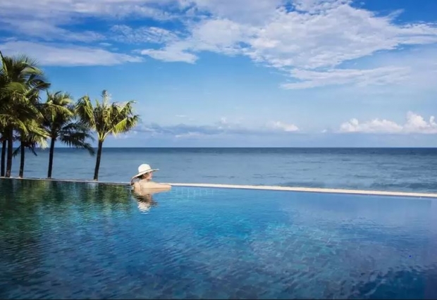 Bed and Breakfast Plus Offer at Dusit Hotels & Resorts