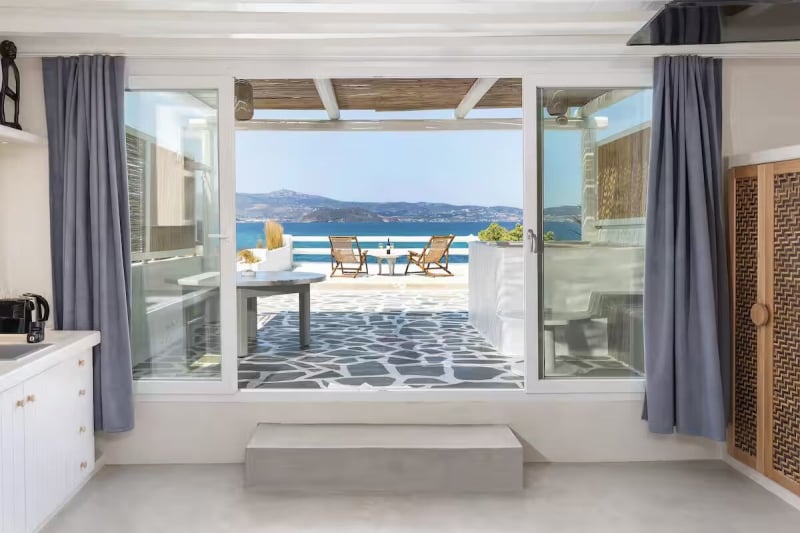 seaside Airbnb stays in Naxos