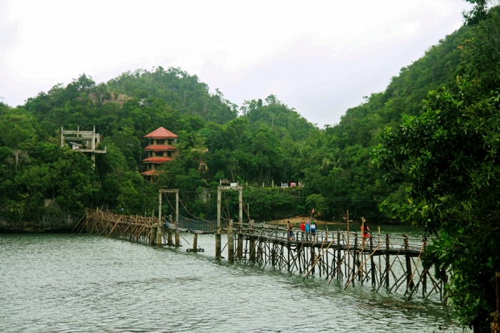 tinagong dagat negros occidental