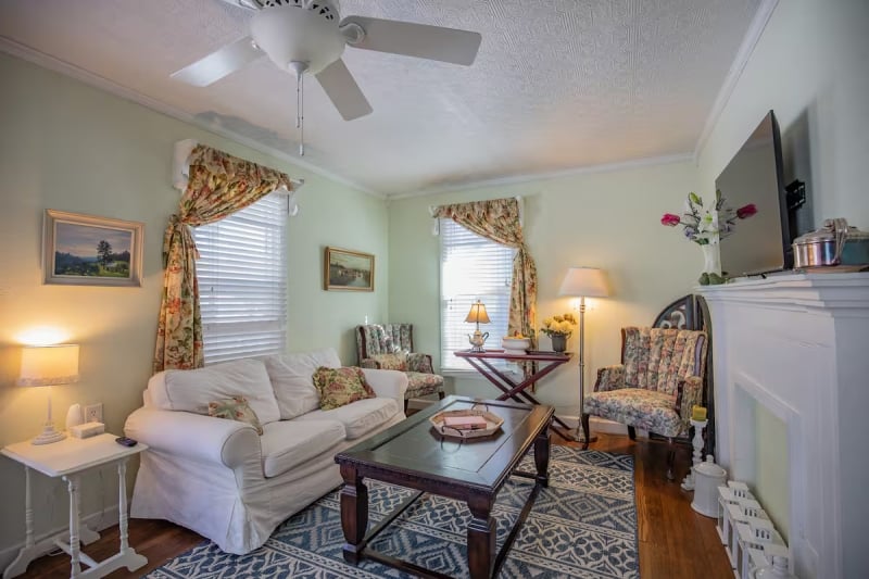 Airbnb in Cloudcroft 
