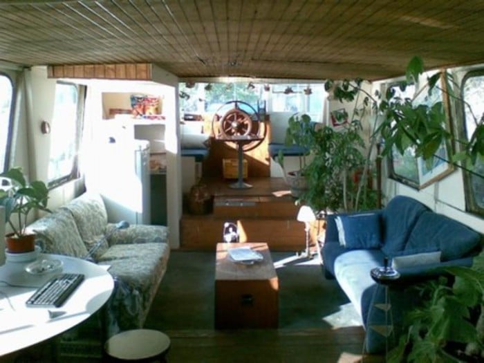 beagle houseboat interior