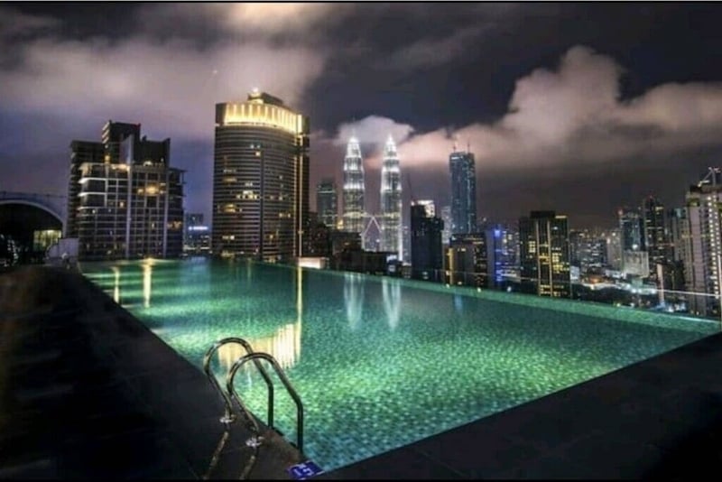 KL suite with a view of the Twin Towers