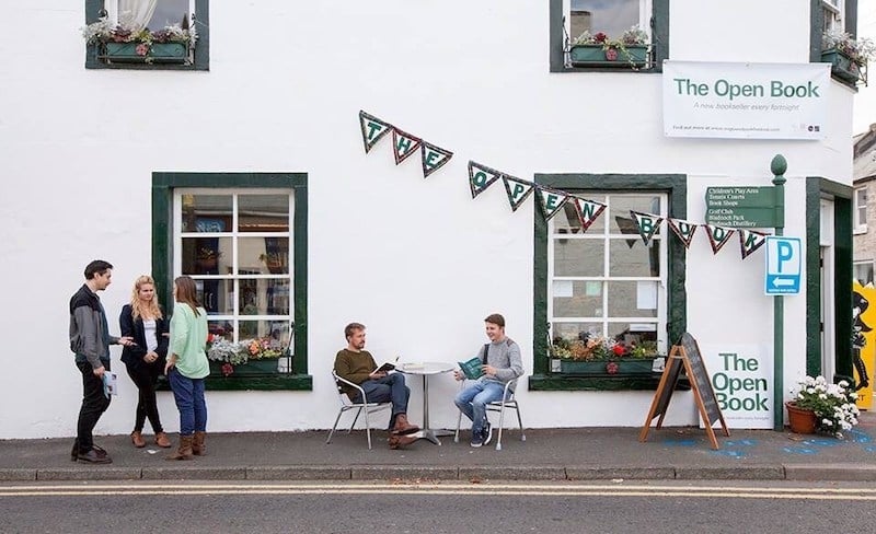 The Open Book, an Airbnb with a library in Scotland 