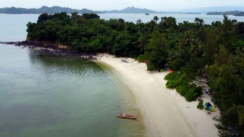 beaches in quezon province