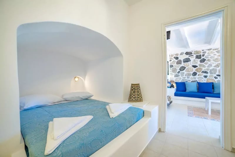 airbnb in santorini