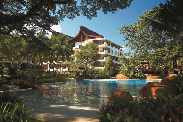 15% off Room Rates Plus More at Shangri-La's Rasa Sayang Resort & Spa with Standard Chartered
