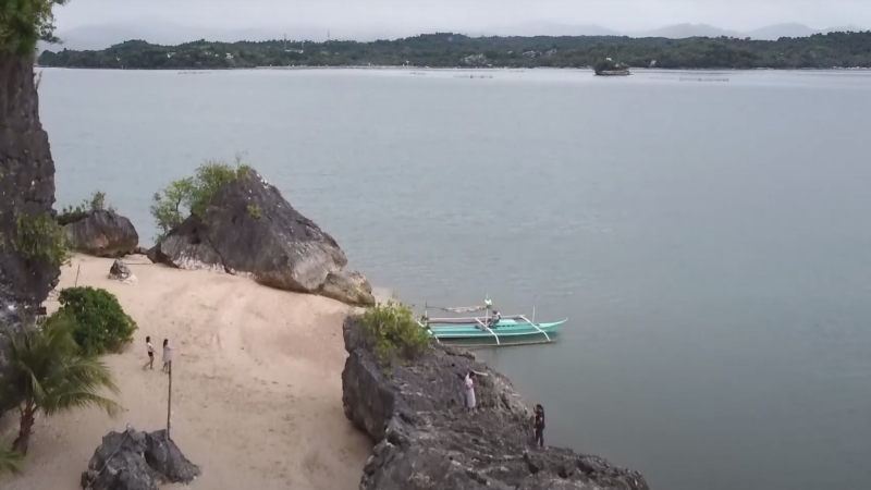 beaches in quezon province