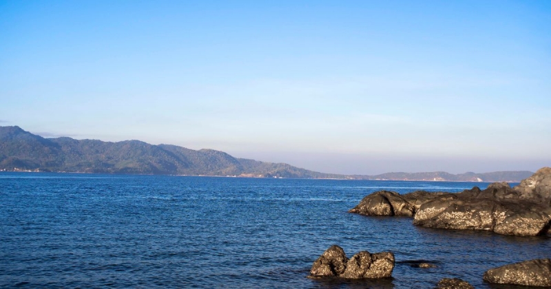 anilao mabini beaches in batangas