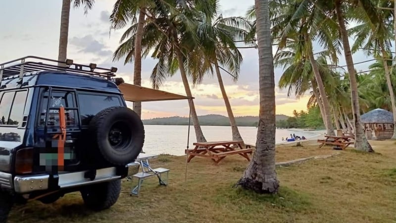 beaches in quezon province