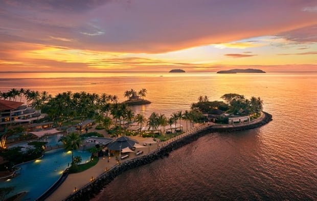 15% off Rooms, Dining & Spa at Shangri-La's Tanjung Aru Resort & Spa, Kota Kinabalu with Standard Chartered