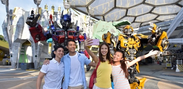 Mastercard® Exclusive: Universal Studios Singapore Adult Dated One-Day Ticket + Free SGD5 Meal Voucher and Minion Notebook Set at SGD75