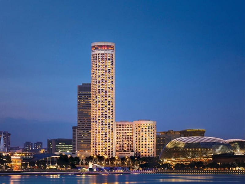 tallest hotel in singapore