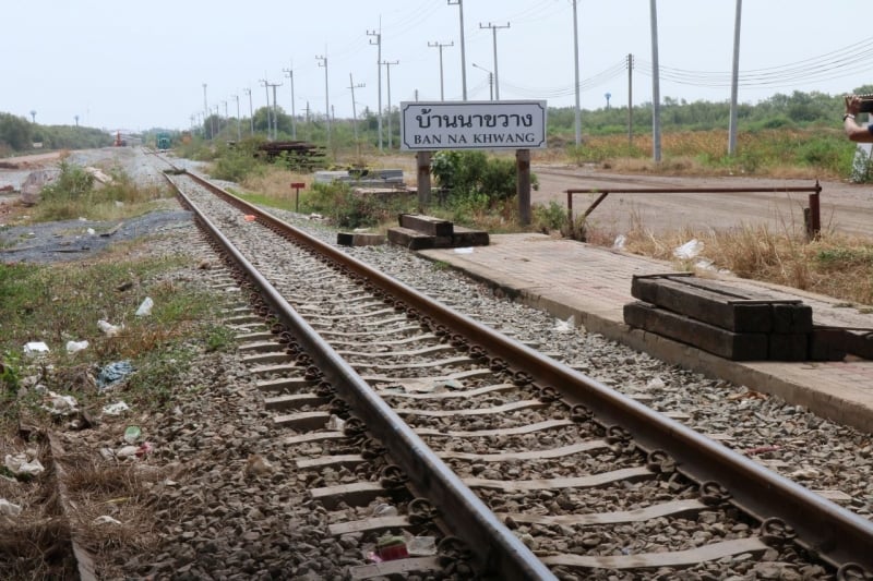 Maeklong Railway Market Ban Na Khwang Station